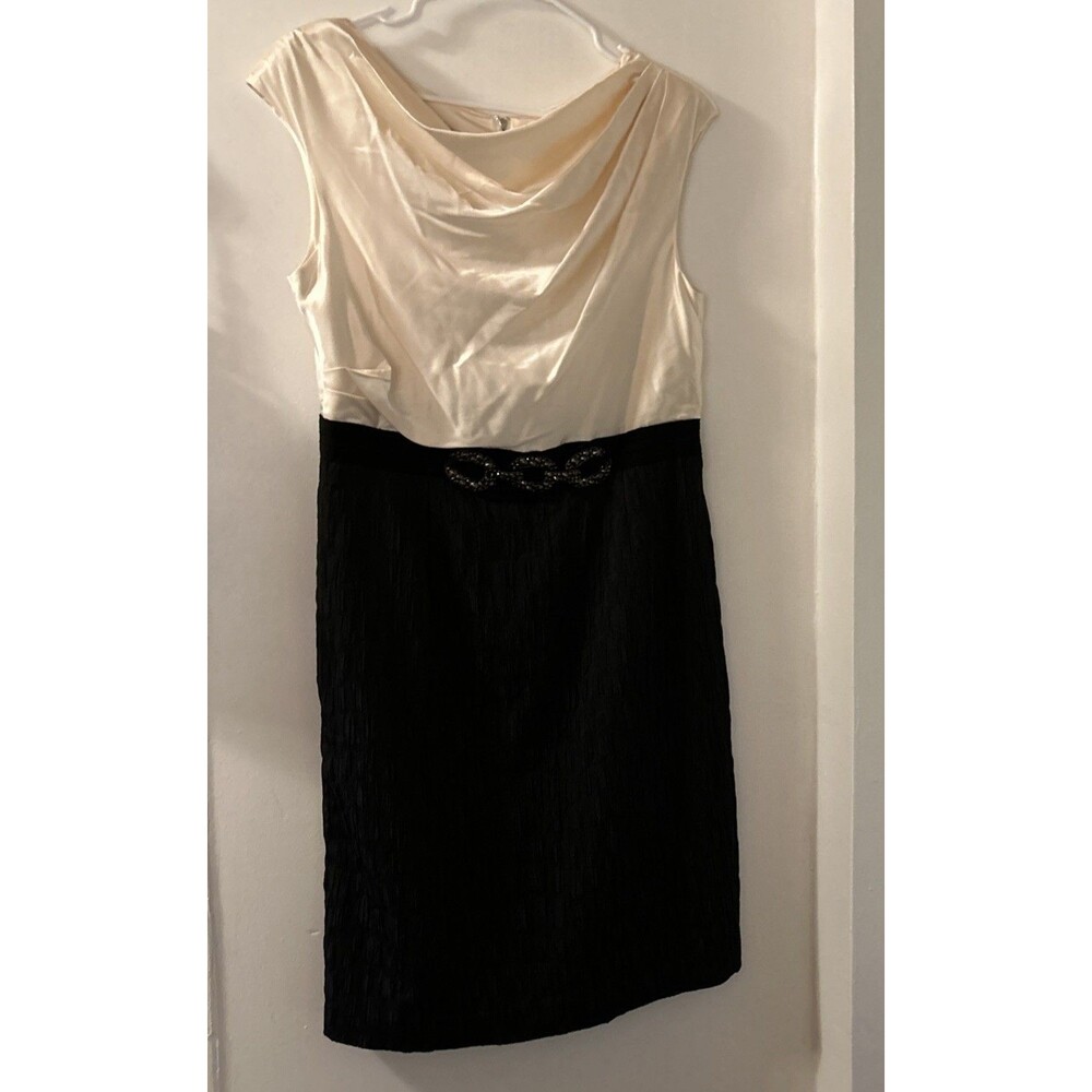 Kay Unger Cocktail Sheath two-tone cream & black  Sleeveless Silk Dress Size 12